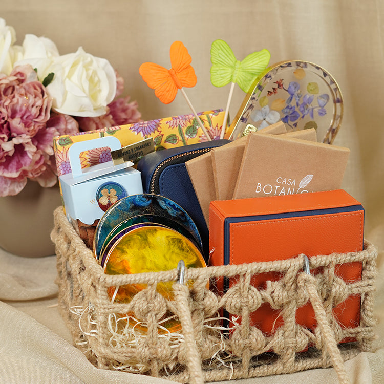 The Thoughtful Hamper